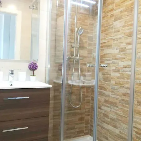 First Line Ocean View Apartment *